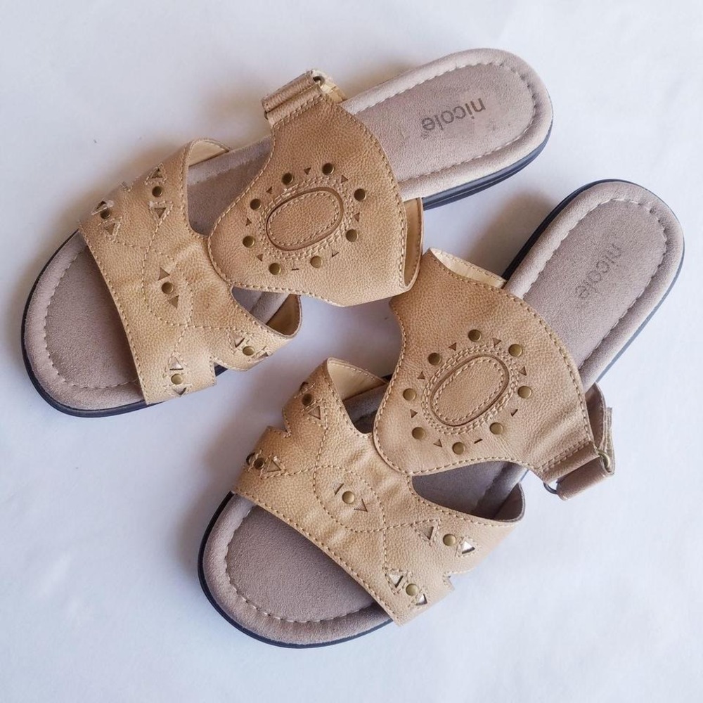 Nicole Beige Sandals‎ size 9.5
